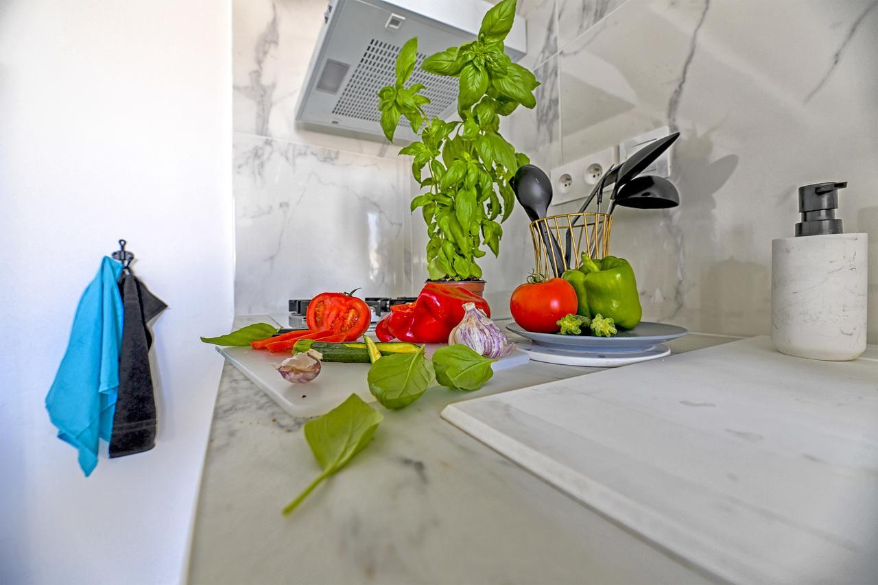 Appartement Romanite Ним Екстериор снимка