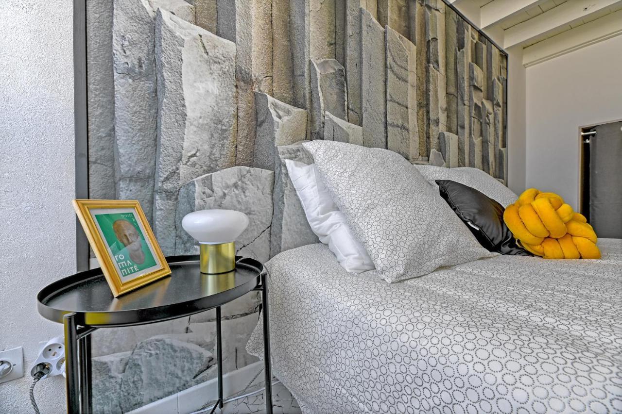 Appartement Romanite Ним Екстериор снимка