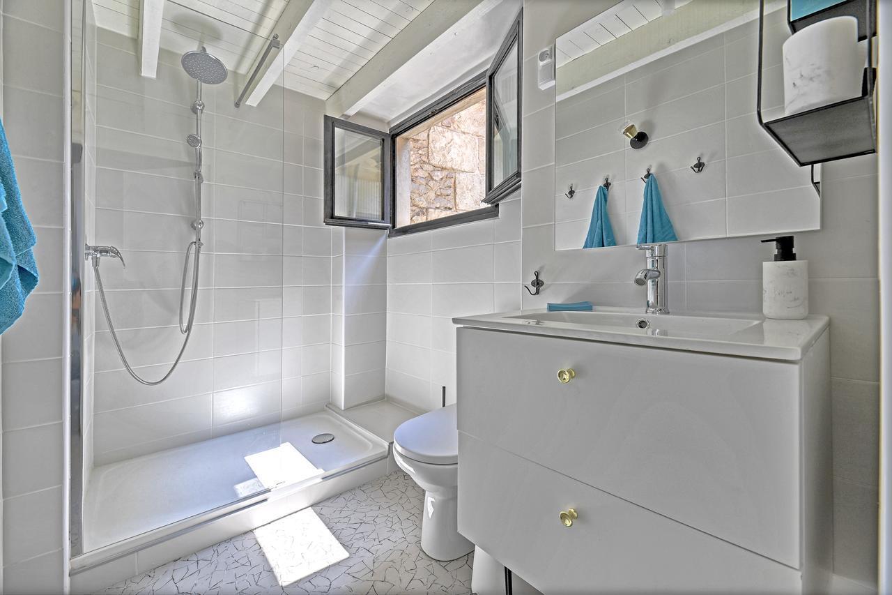 Appartement Romanite Ним Екстериор снимка